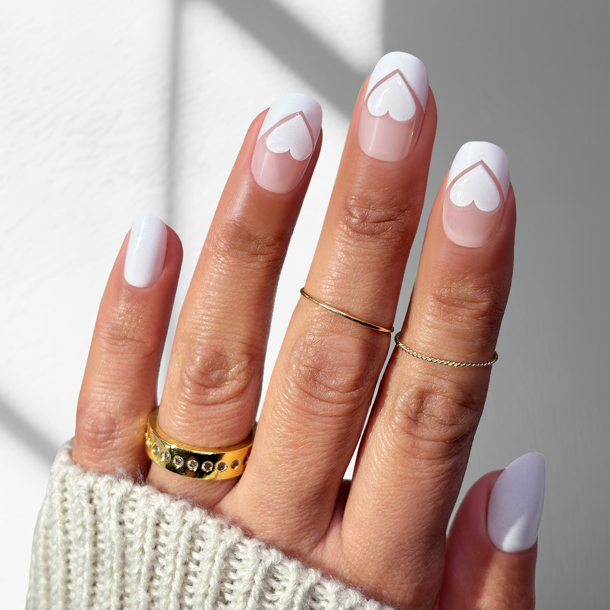 Elegant Love - Oval Medium - Sustainable Nails
