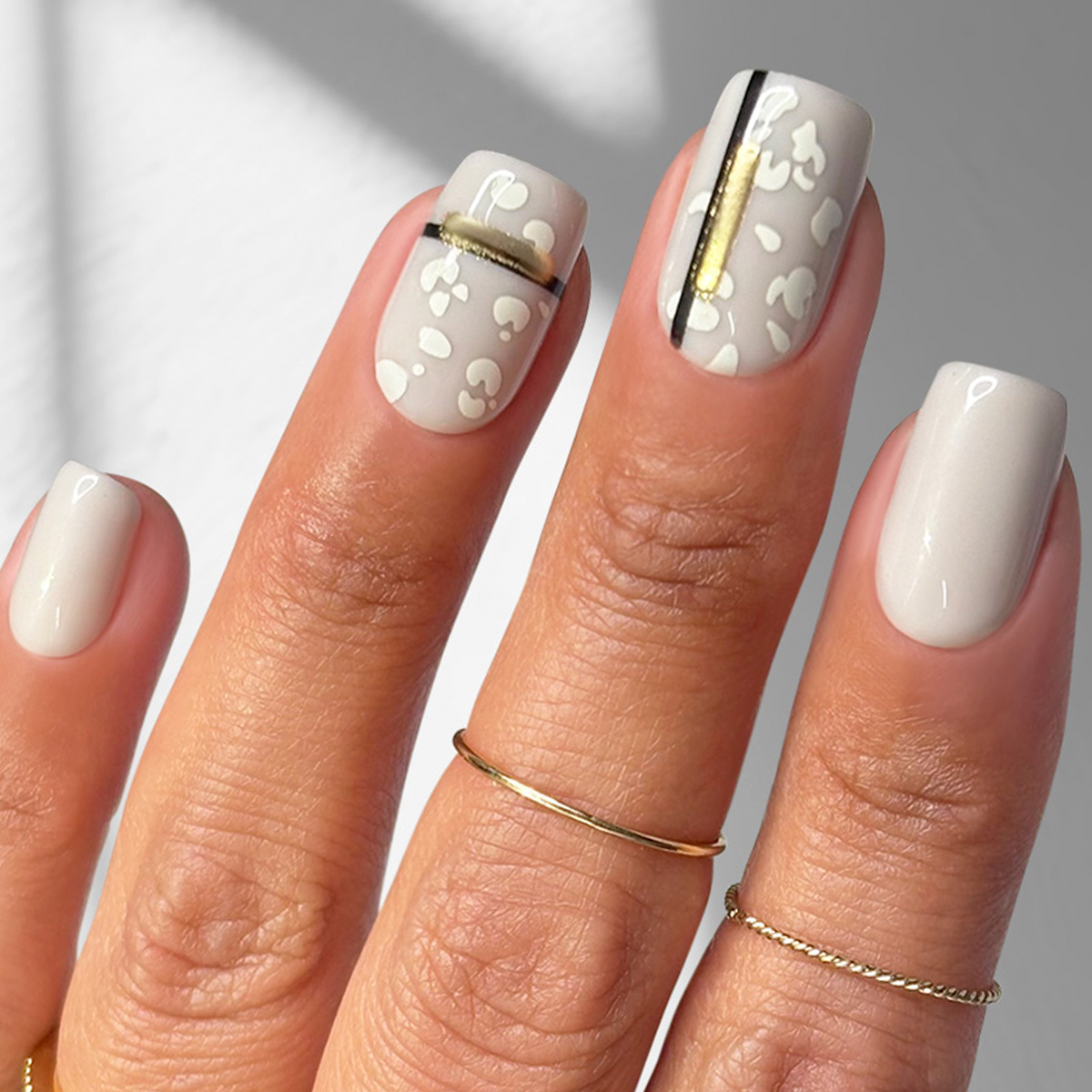 Noir Baroque - Square Sustainable Nails