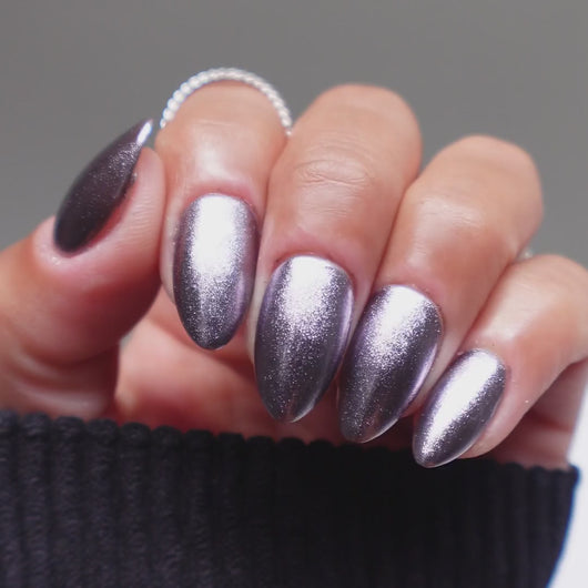 Phantom nail powder — finished nails moving to show the finish