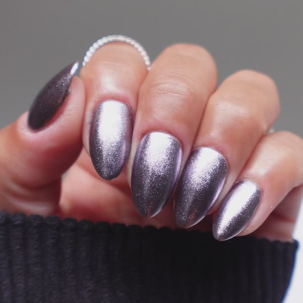 Phantom nail powder — finished nails moving to show the finish